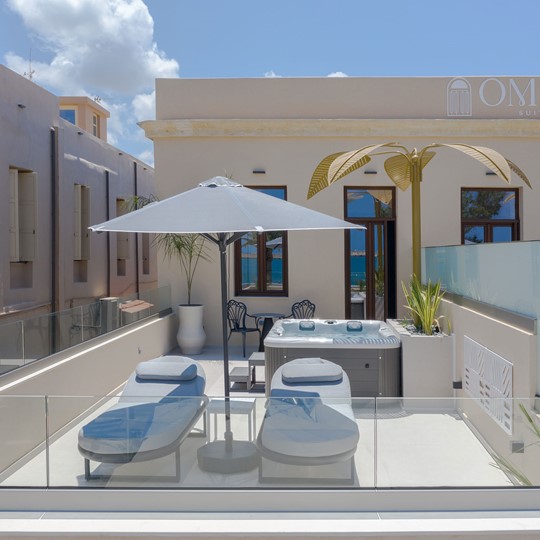 OMMA SUITES ΡΕΘΥΜΝΟ