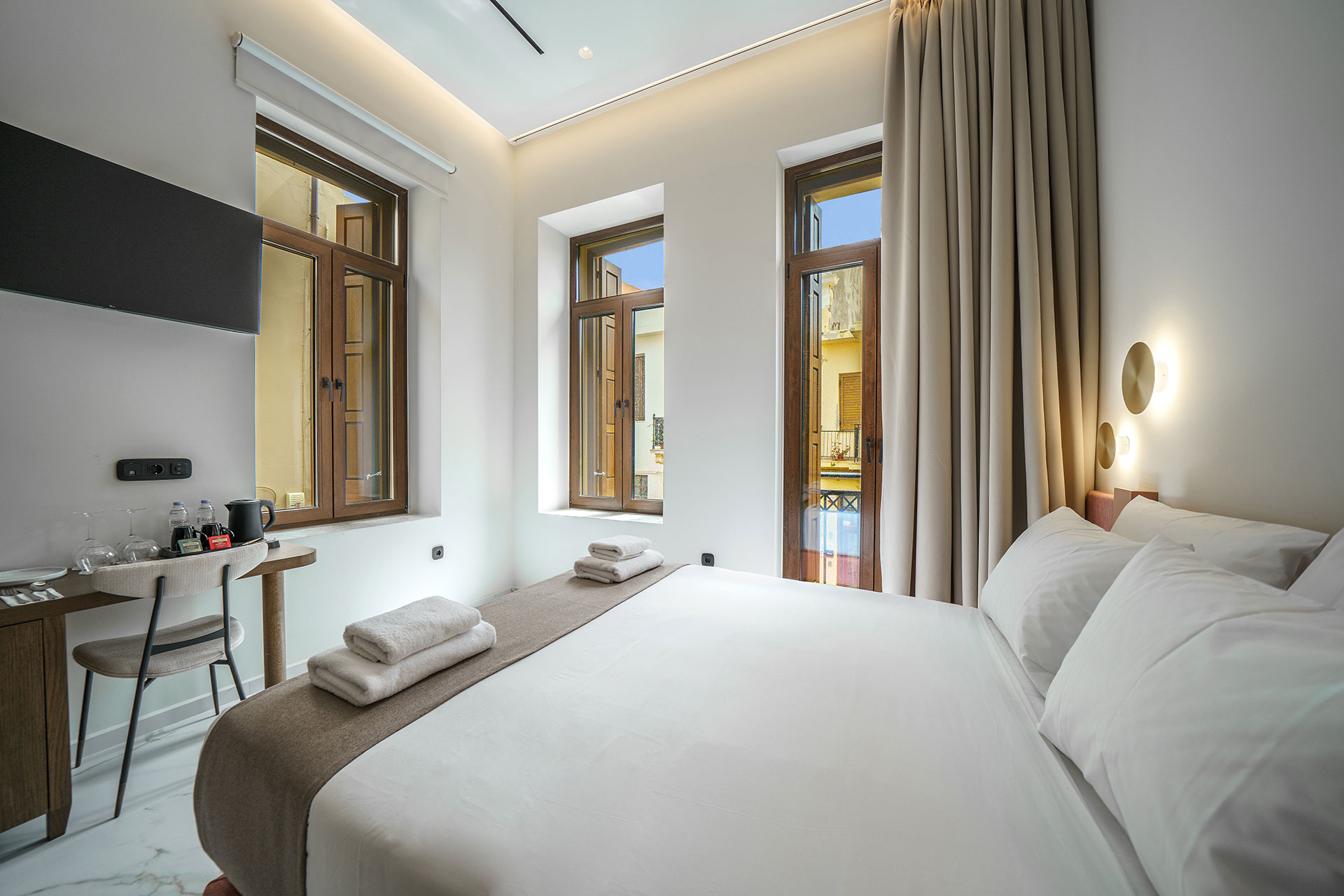 QUEEN SUITE WITH SPA BATH